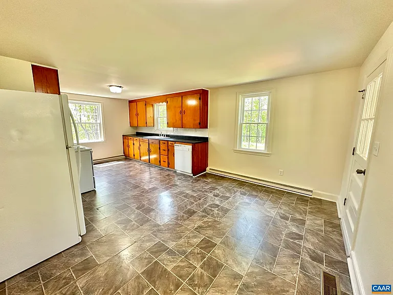 2278 Hansens Mountain Rd — Photo 12