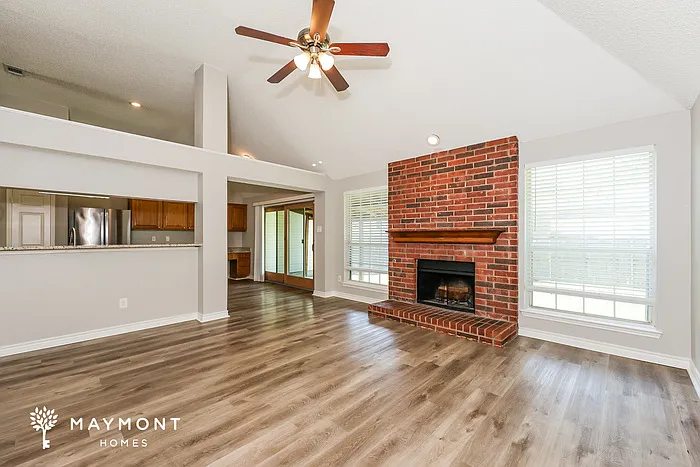3 bed, 2.0 bath, 1685 sqft, $2,195 — Photo 3