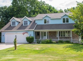 55920 Raintree Dr, Osceola, IN 46561