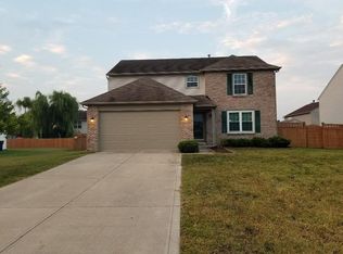 123 Davis Dr, Whiteland, IN
