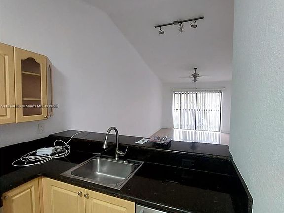 4th image of 9889 Nob Hill Ln #7889