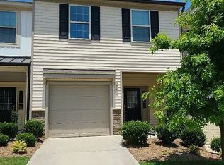 28 W Grove Point Dr, Clayton, NC 27527