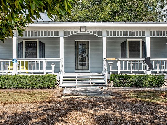 2nd image of 190 Hood Rd