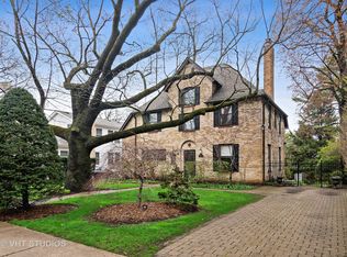 2757 Ridge Ave, Evanston, IL 60201