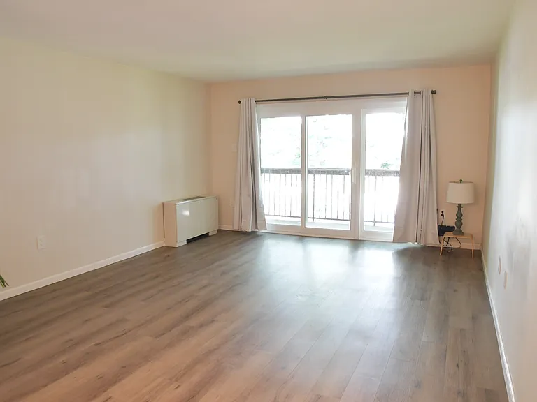 10300 Westlake Dr #301 — Photo 4
