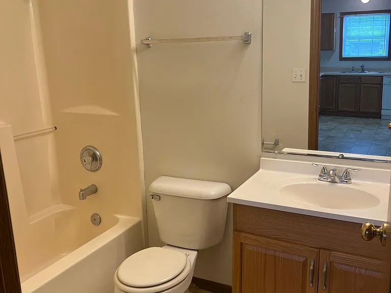 2626 E Oakbrook Dr #A — Photo 3