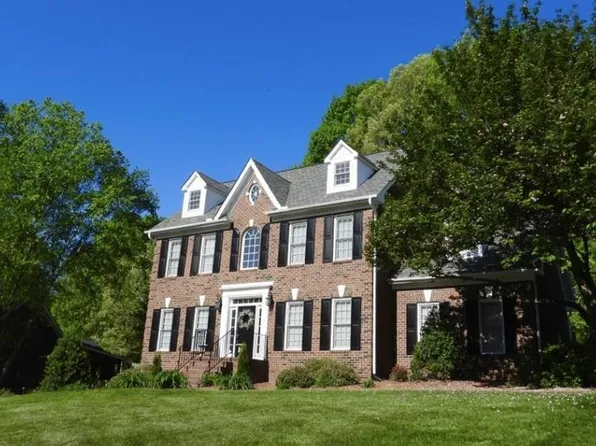 884 Ridge Gate Dr, Lewisville, NC 27023