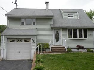 213 N Hill Rd, Colonia, NJ 07067