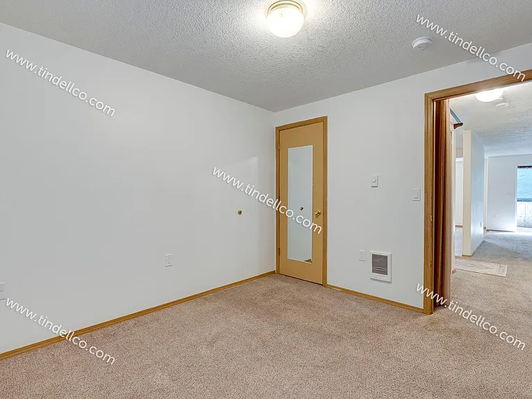13738 NE Glisan St #3 — Photo 27