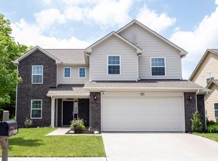 17696 Arryne Dr E, Noblesville, IN 46062