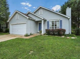 2580 Hidden Meadow Ln, Ballwin, MO 63021