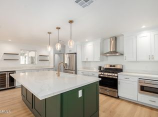 9829 N 4TH Avenue, Phoenix, AZ 85021