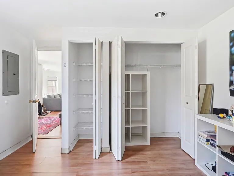 102 Gainsborough St #5E — Photo 4