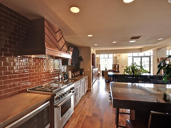 4th image of 8 E BILTMORE Estates Drive #312