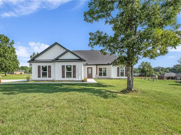 11062 Catherine Rd, Chunchula, AL 36521