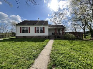 960 Edwards Rd, Crab Orchard, KY 40419