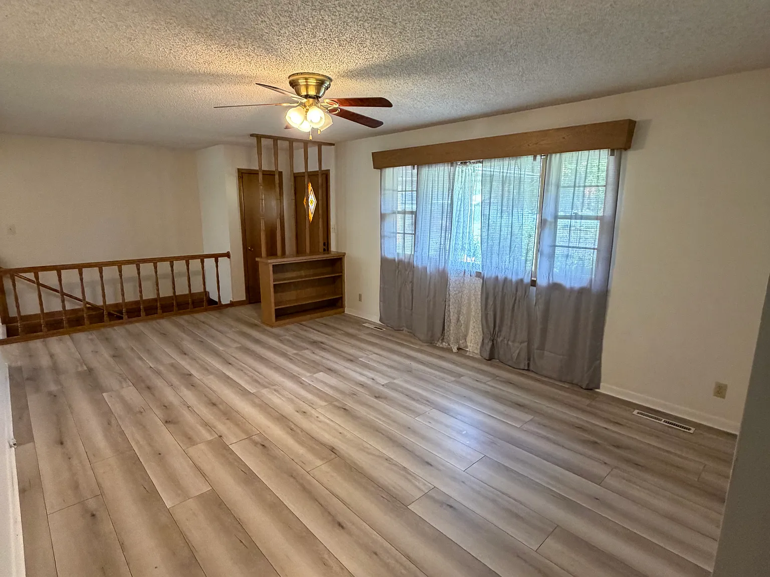 3 bed, 1900 sqft, $1,695 — Photo 3