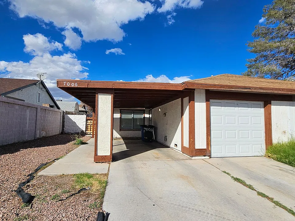 7006 Royal Meadow Pl