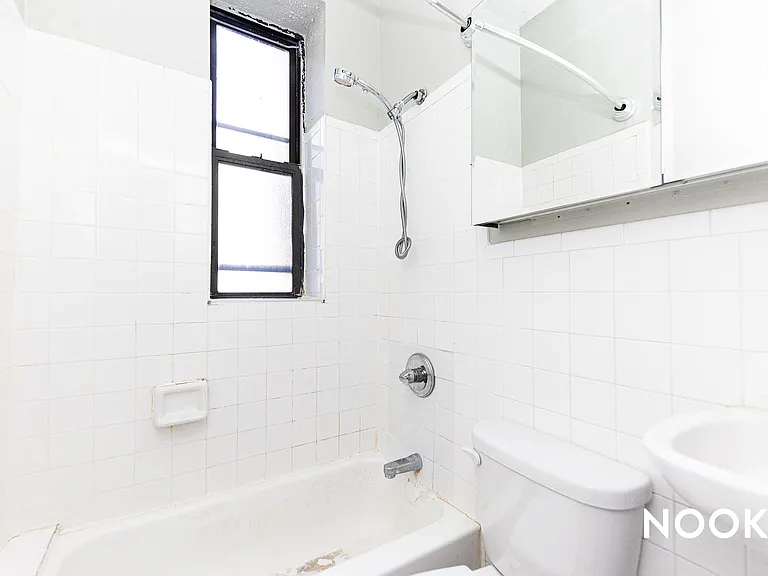 383 S 3rd St #7 — Photo 8