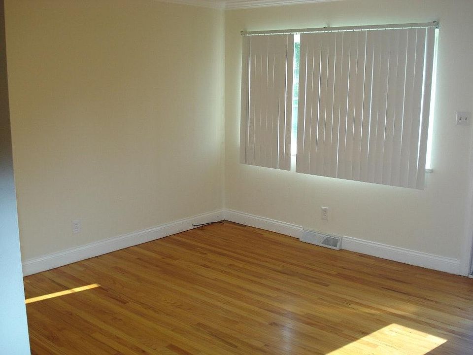 2301 Ashby Rd, Saint Louis, MO 63114 Zillow