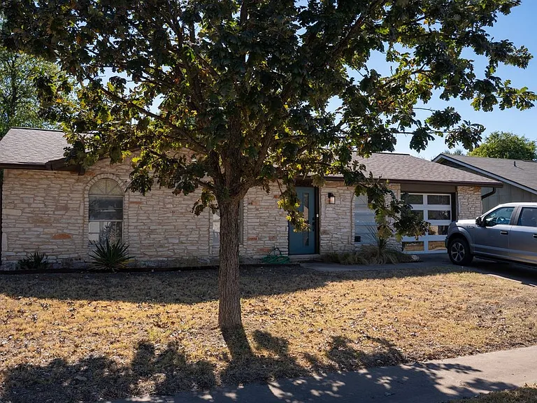 2509 Cockburn Dr — Photo 1