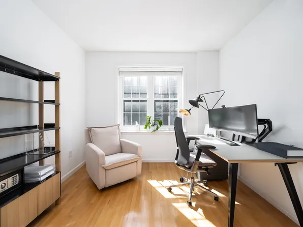 515 Gregory Avenue image 6 of 12