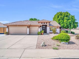 6941 W Monte Lindo, Glendale, AZ 85310