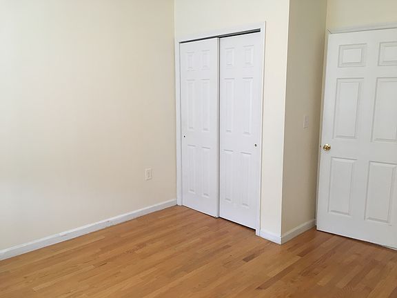5th image of 318 Forrest St #27Q