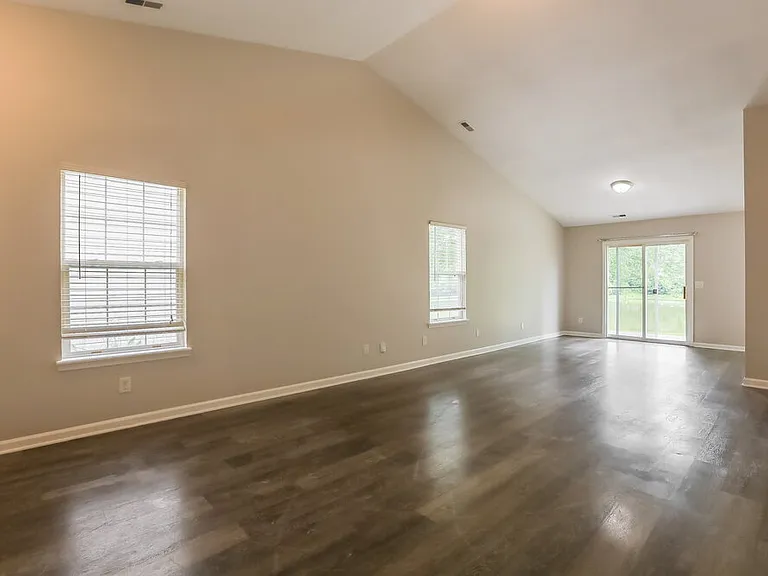 1852 Kayla Dr — Photo 4