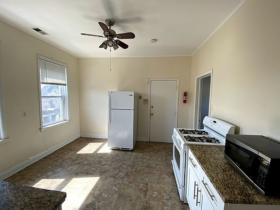 5th image of 3401 N Damen Ave #3FR