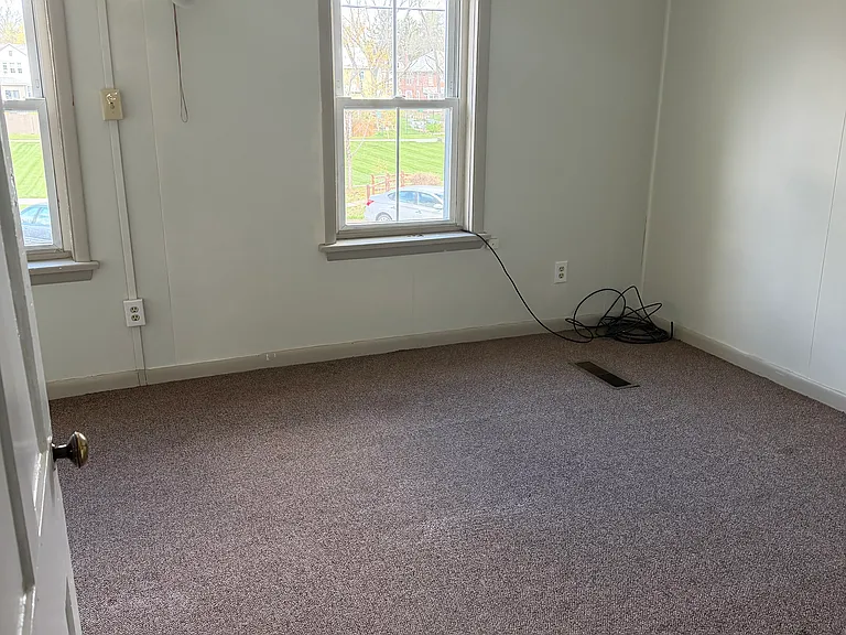 2 Lincoln Ave — Photo 11