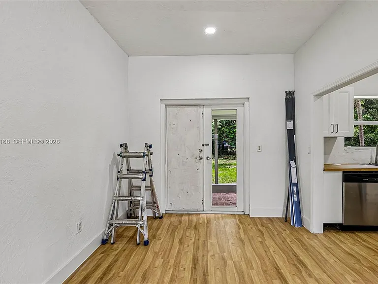 130 NW 85th St — Photo 10