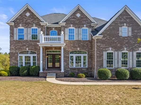 402 Hidden Meadow Dr, Cranberry Township, PA 16066