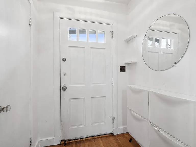 235 Forest St — Photo 2