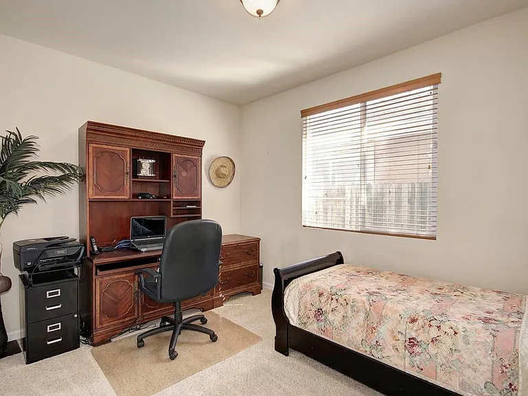 5504 Hirsch Cir — Photo 9