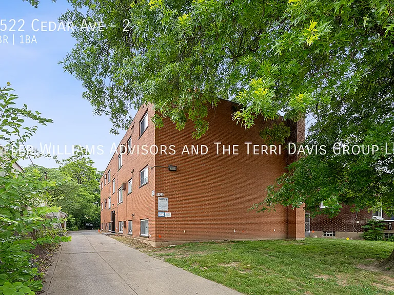 1522 Cedar Ave #2 — Photo 1