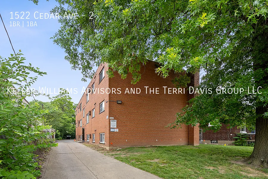 1522 Cedar Ave #2