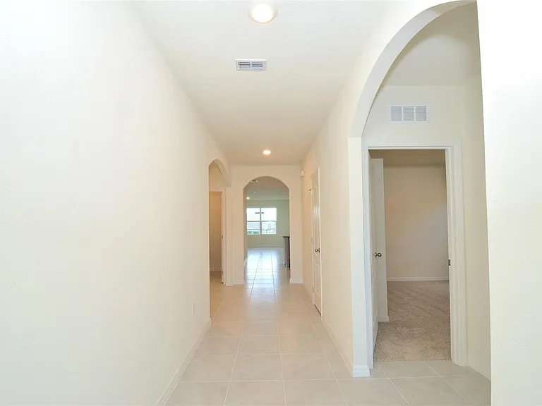 2343 Canyon Oak Dr — Photo 2