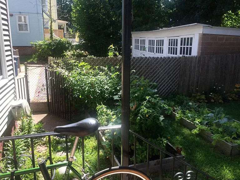 Tilton St — Photo 6