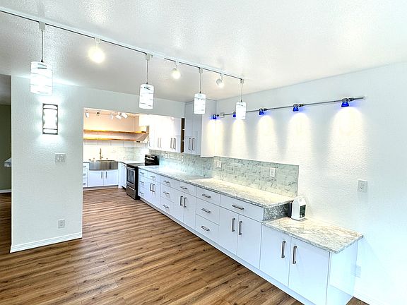 3rd image of 1576 Fell St #30