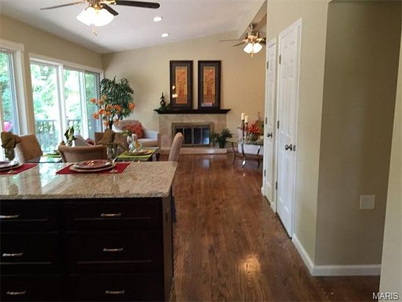 5th image of 818 Westwood Dr