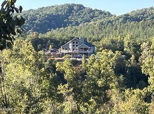 129 Adams Rd, Englewood, TN 37329