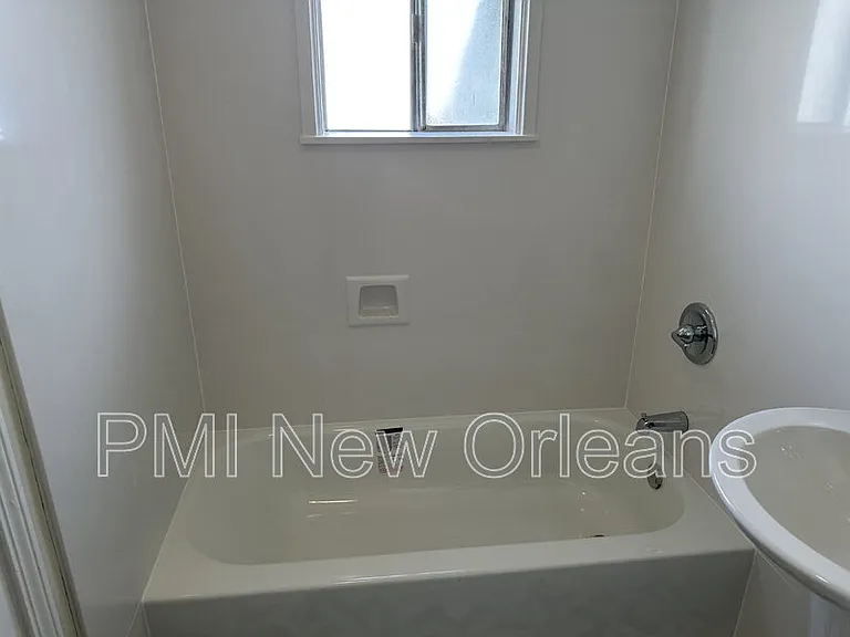 2427 Rousseau St — Photo 13