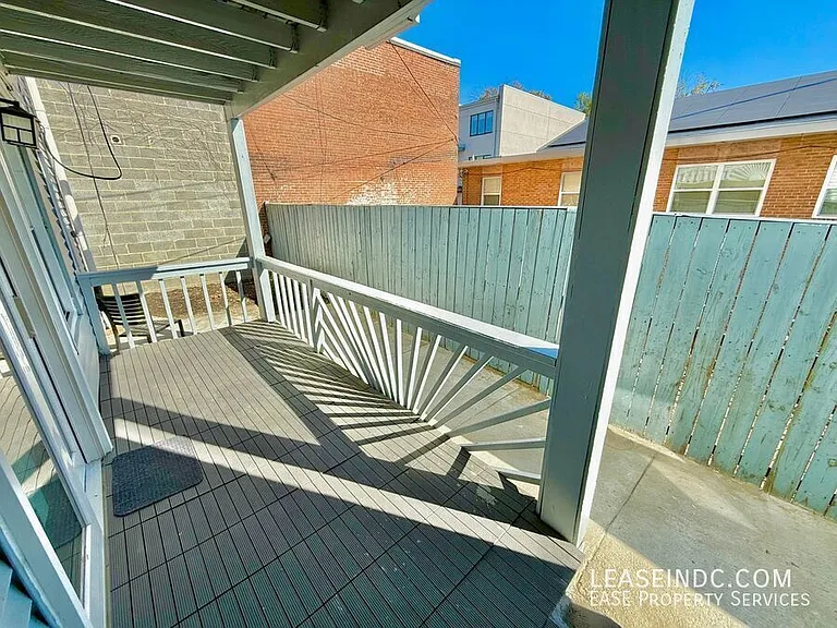 513 N St NW — Photo 15