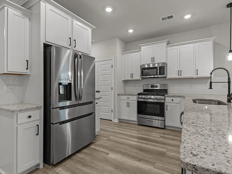 135 Empyrean Cir — Photo 18