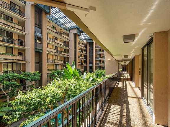 3rd image of 555 Laurel Ave APT 409