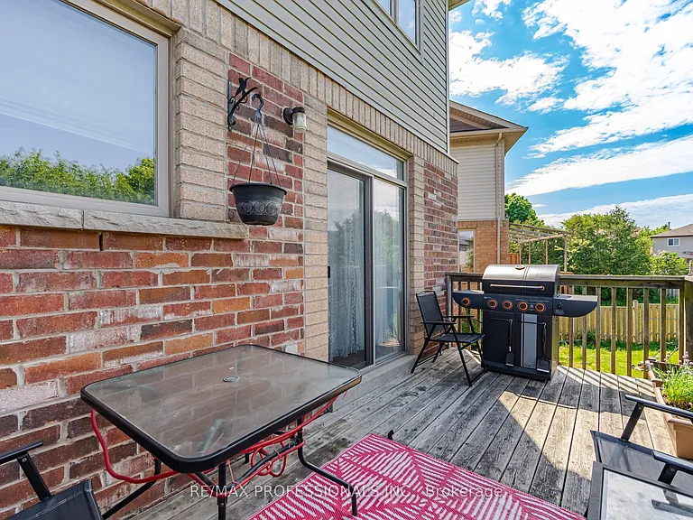 45 Horton St #MAIN 2ND — Photo 16