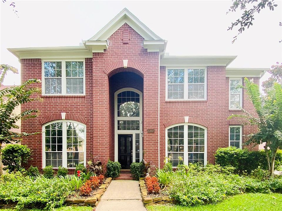 1st image of 1307 Gray Hills Ct