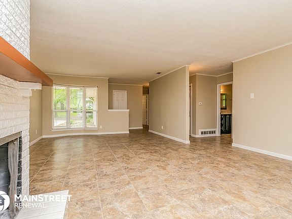 4th image of 115 W Ireland Dr