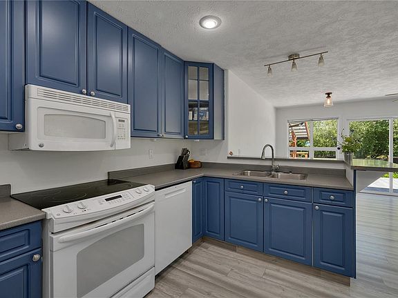 5th image of 545 Sunset Pl